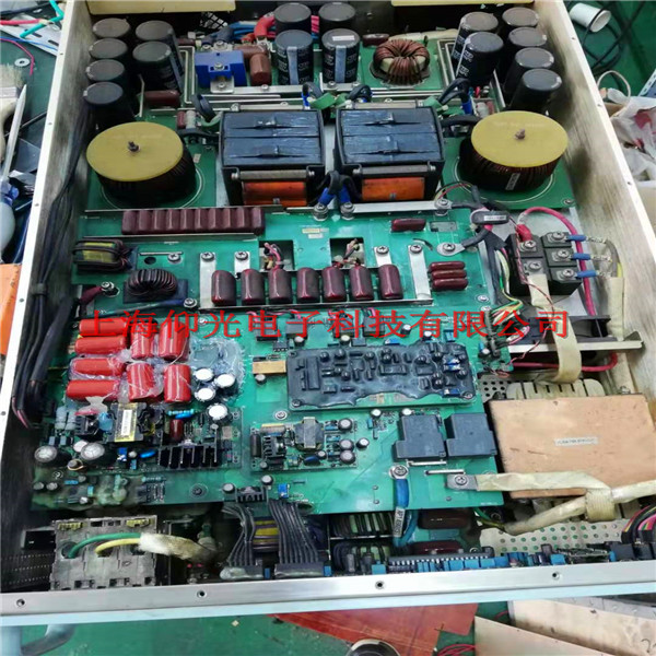 施耐德變頻器上電報(bào) InFb內(nèi)部溫度傳感器故障維修到上海仰光電子