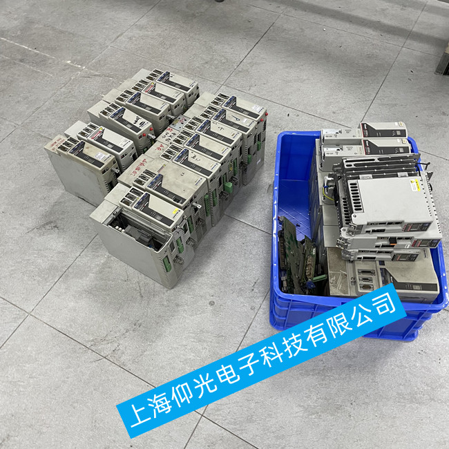 專業快修AB羅克韋爾伺服驅動器報警F11維修