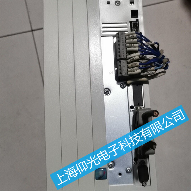 Lenze倫茨9300系列伺服驅(qū)動(dòng)器維修報(bào)警代碼顯示OC1故障:短路